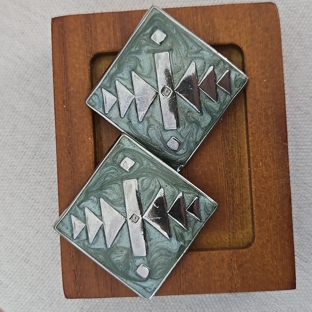 Vintage Enamel Silver Tone Clip-On Earrings Native American Design - Picture 2 of 4